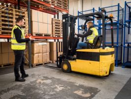  Mahindra Articulated Forklift 